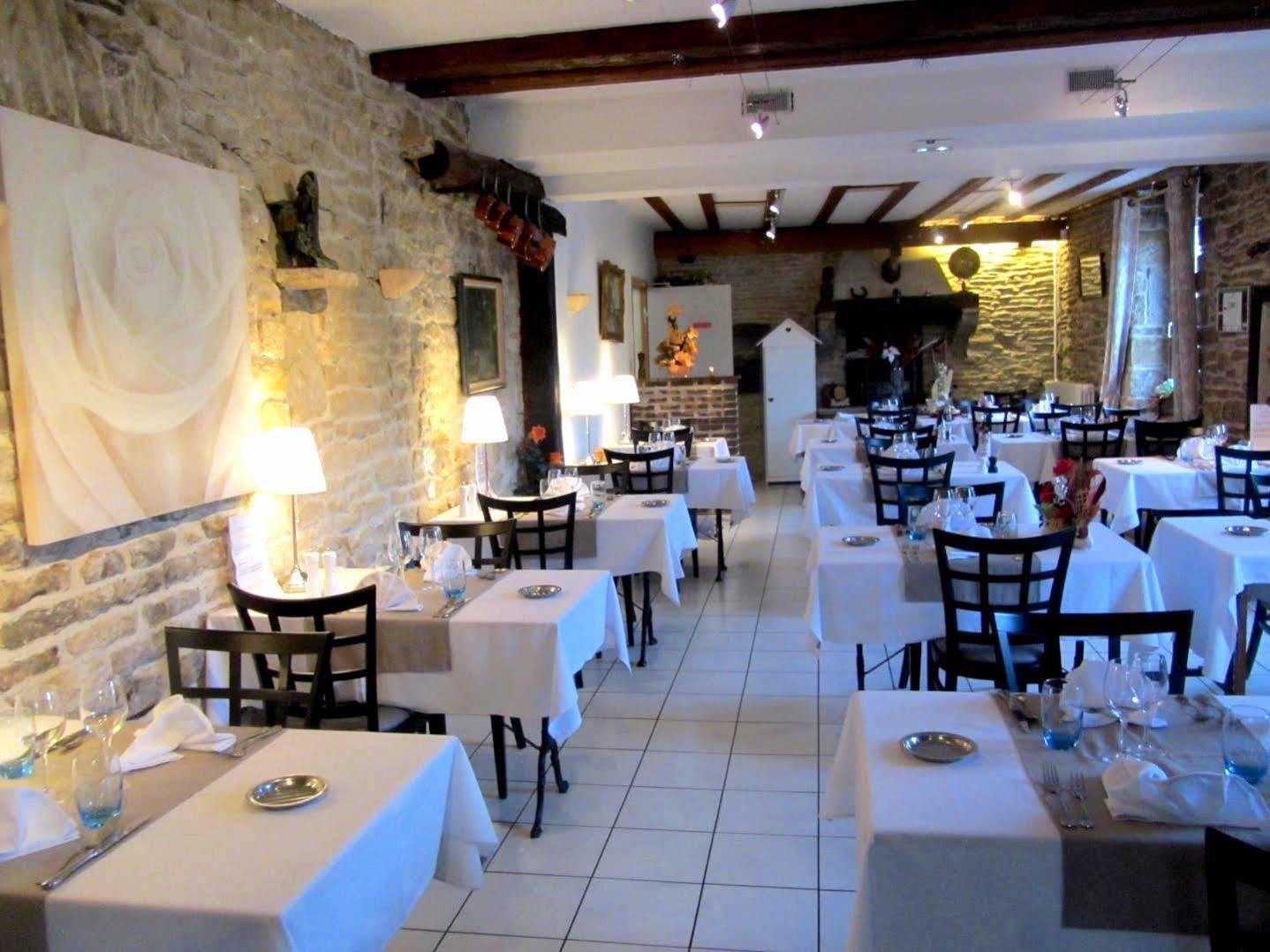 La Truite De La Loue Hotel Quingey Exterior foto